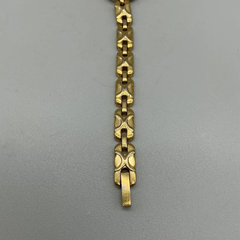 Vintage Oscar De La Renta Womens Watch 18mm Gold Tone Bracelet New Battery 7.75
